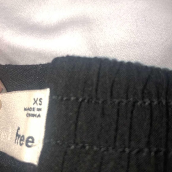 Wilfred Free Shorts - Picture 2 of 3